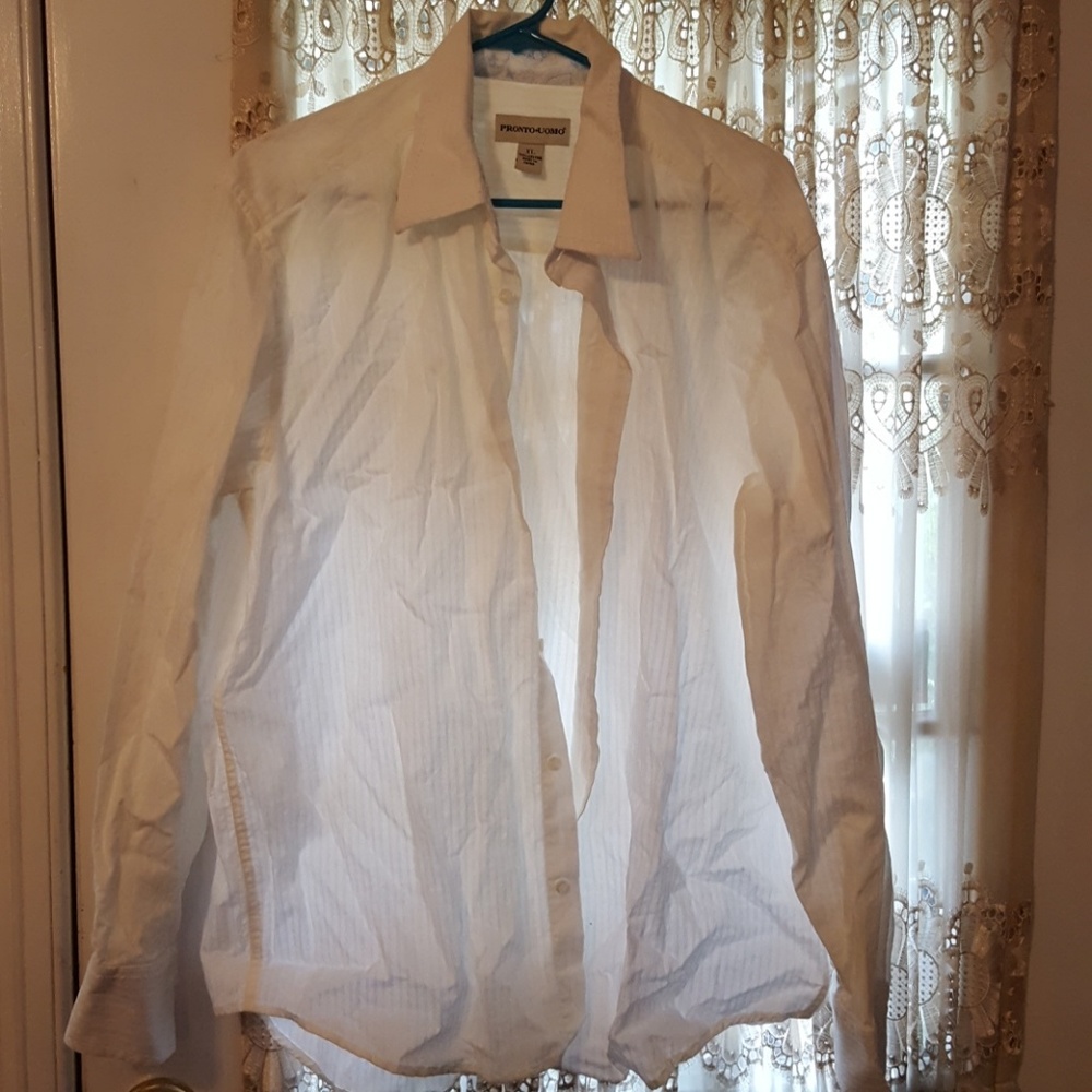 Men's White button down shirt. Size XL